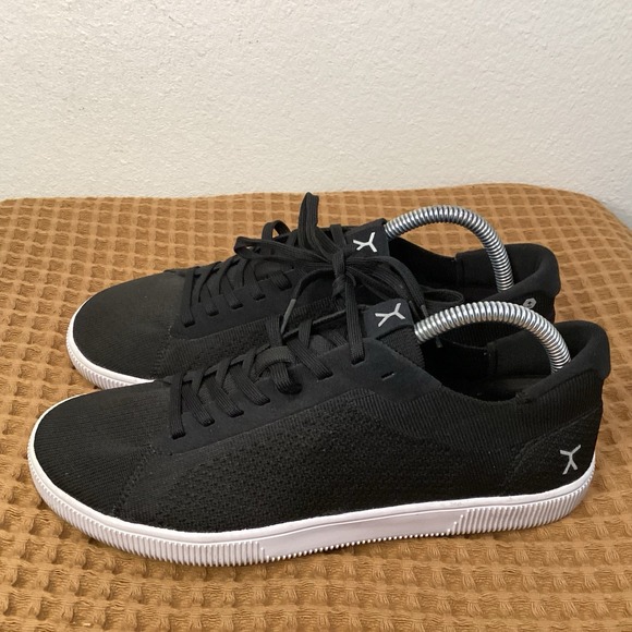 Other - Stylish Black Athletic Shoes for Men